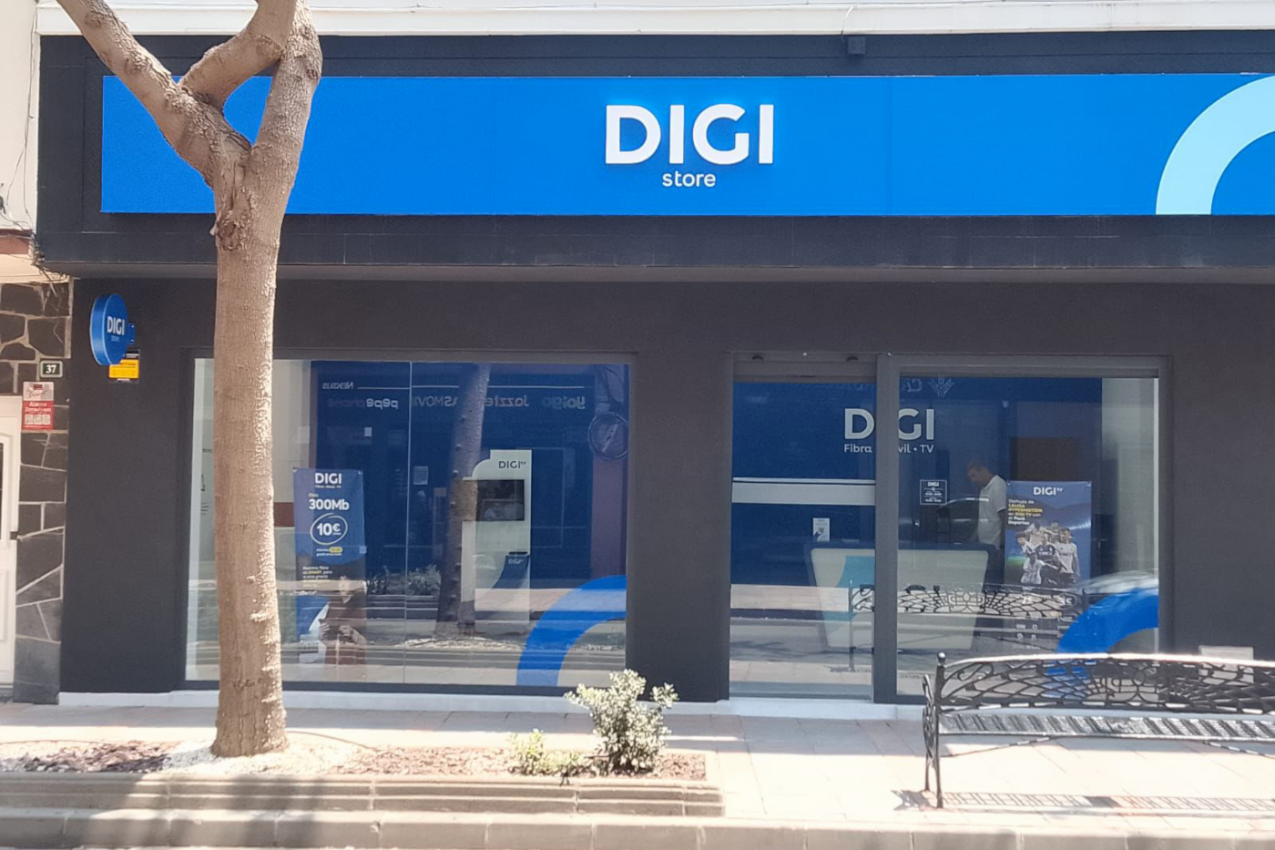 DIGI alcanza las 10 tiendas propias en Andalucía